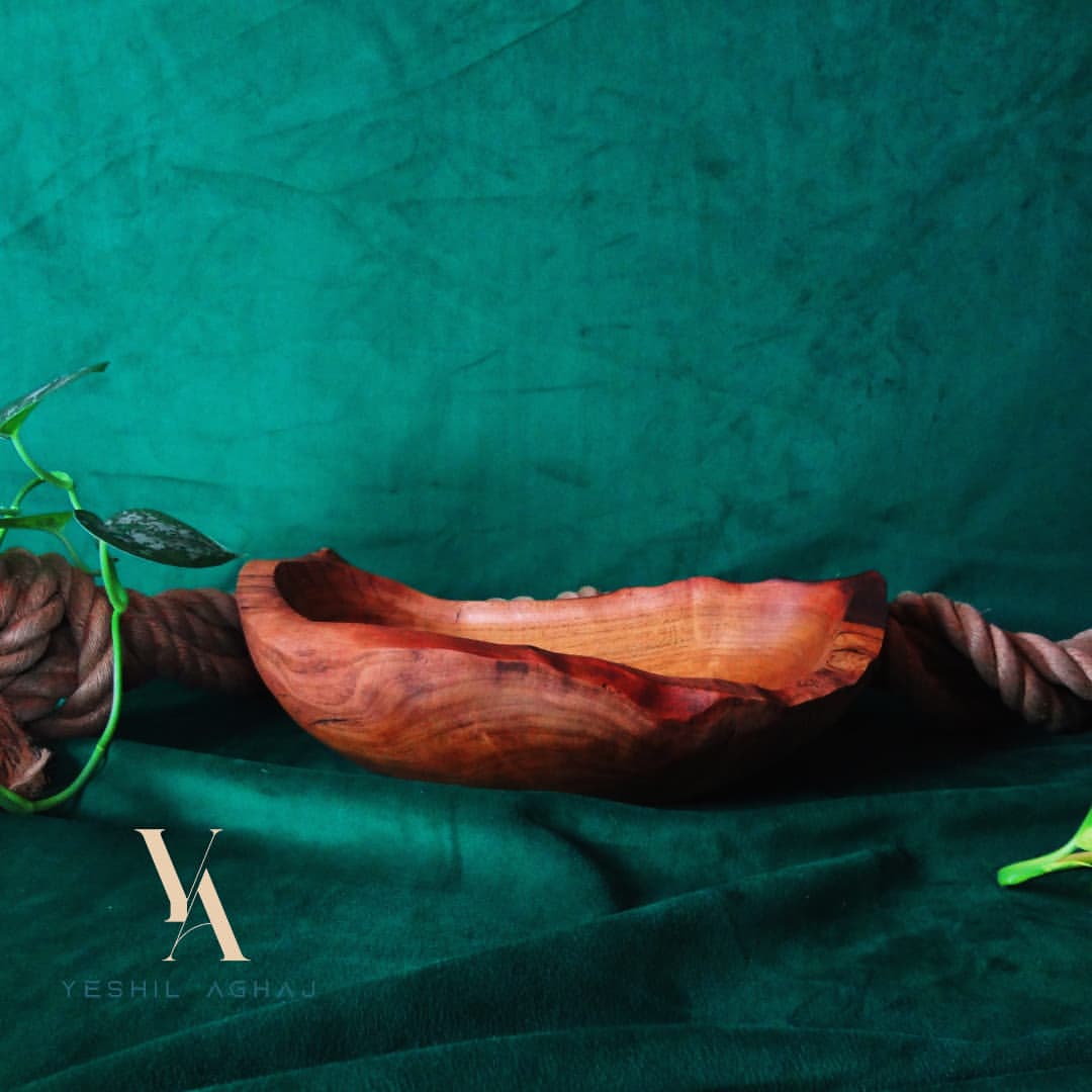 میوه خوری شاه توت